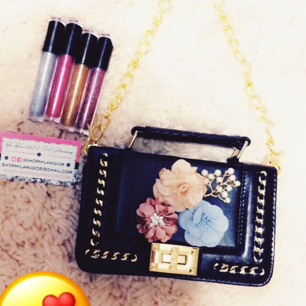 Floral chain handbag🛍🛒 - Picture 3 of 3